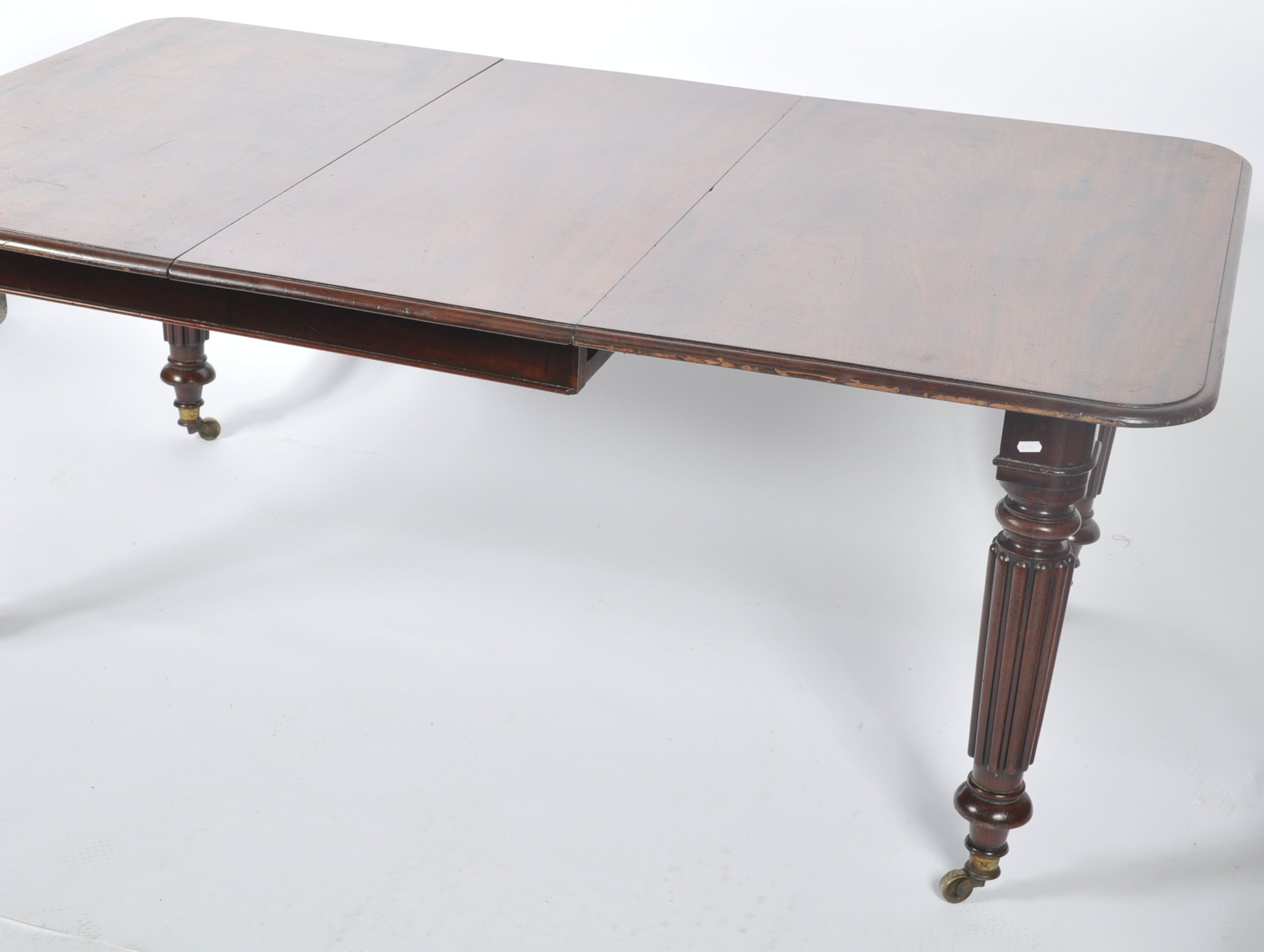 19TH CENTURY EARLY VICTORIAN SOLID MAHOGANY DINING - Image 5 of 6