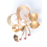 AN 18CT GOLD RUBY & PEARL BROOCH