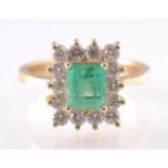 18CT GOLD EMERALD & DIAMOND RING