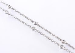 AN 18CT WHITE GOLD AND DIAMOND NECKLACE - 16 COLLE