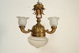 A 19th Century antique rise and fall lamp having a
