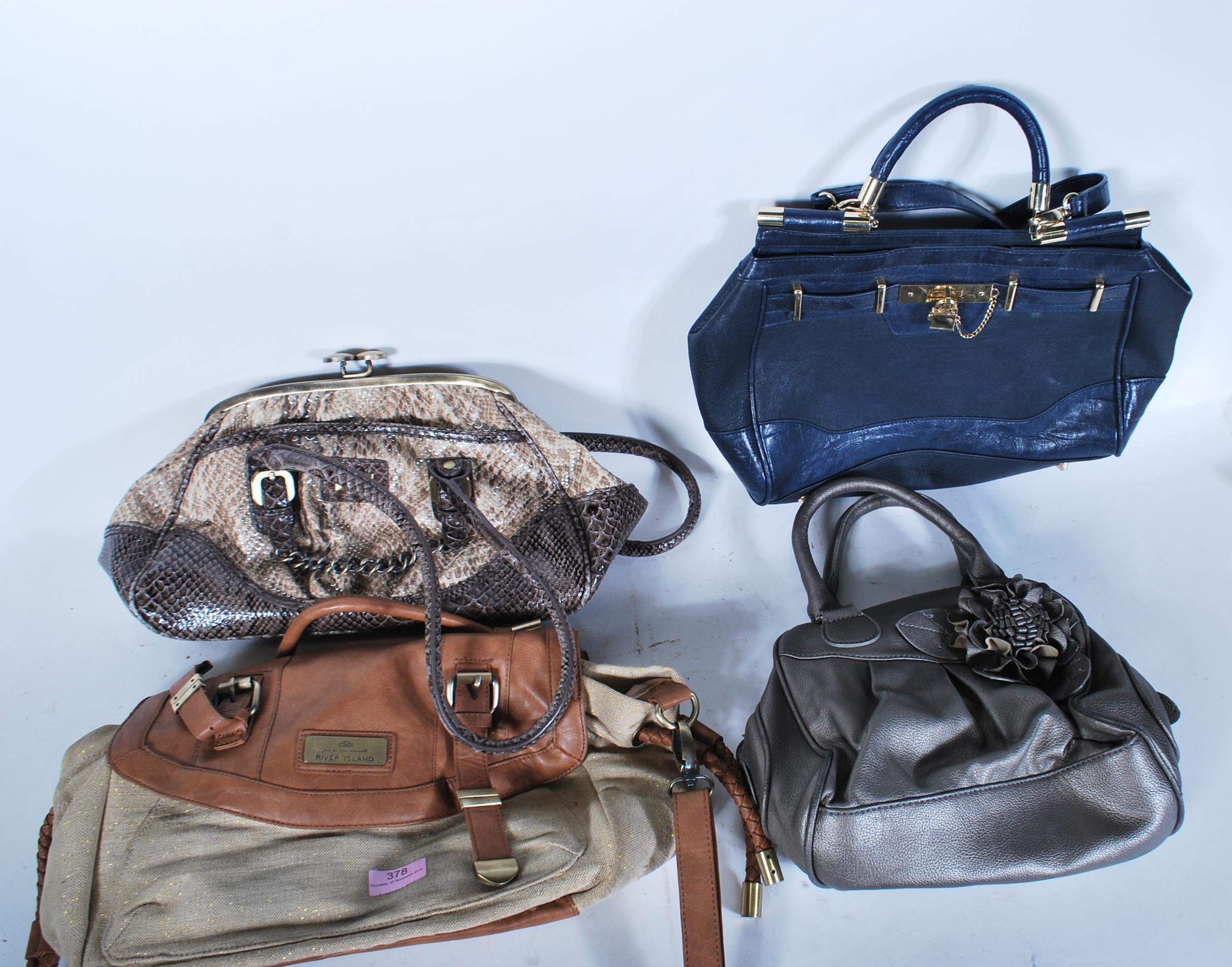 A group of four 20th Century ladies handbags to in