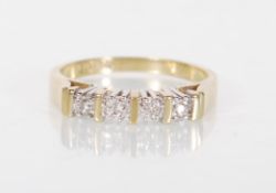 A stamped 9ct yellow gold ring having a decorative