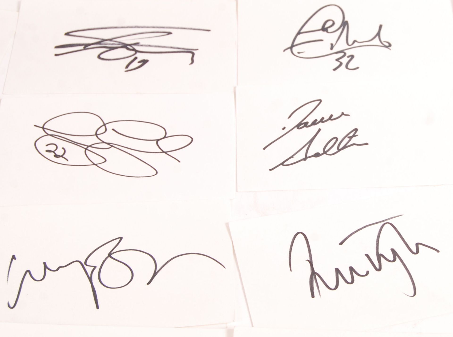 COLLECTION OF ASSORTED FOOTBALL AUTOGRAPHS - Bild 4 aus 6