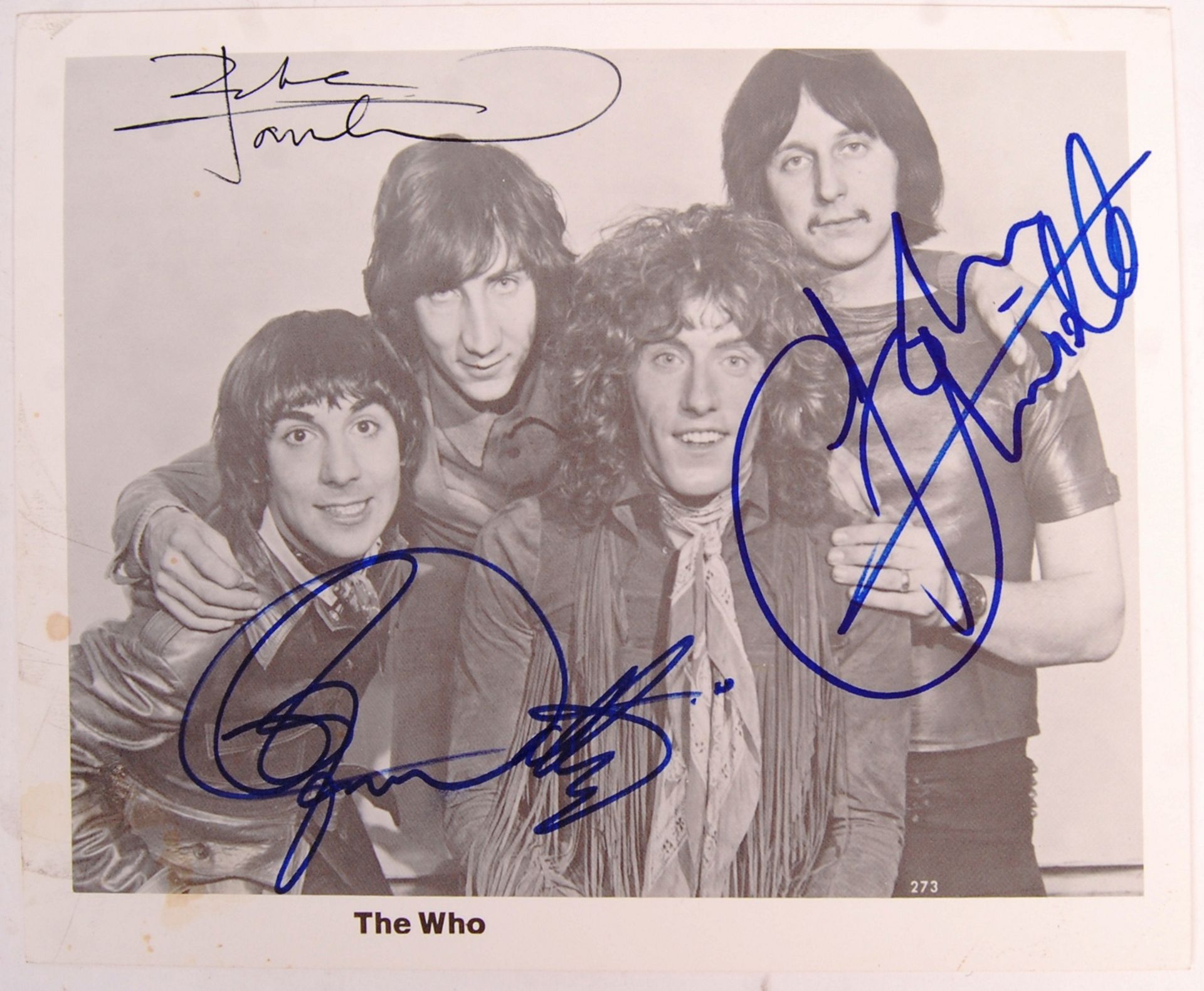 RARE ' THE WHO ' VINTAGE SIGNED 8X10" PROMOTIONAL PHOTOGRAPH