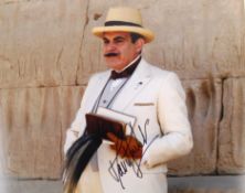 DAVID SUCHET - AGATHA CHRISTIE POIROT - AUTOGRAPHED 8X10" PHOTO