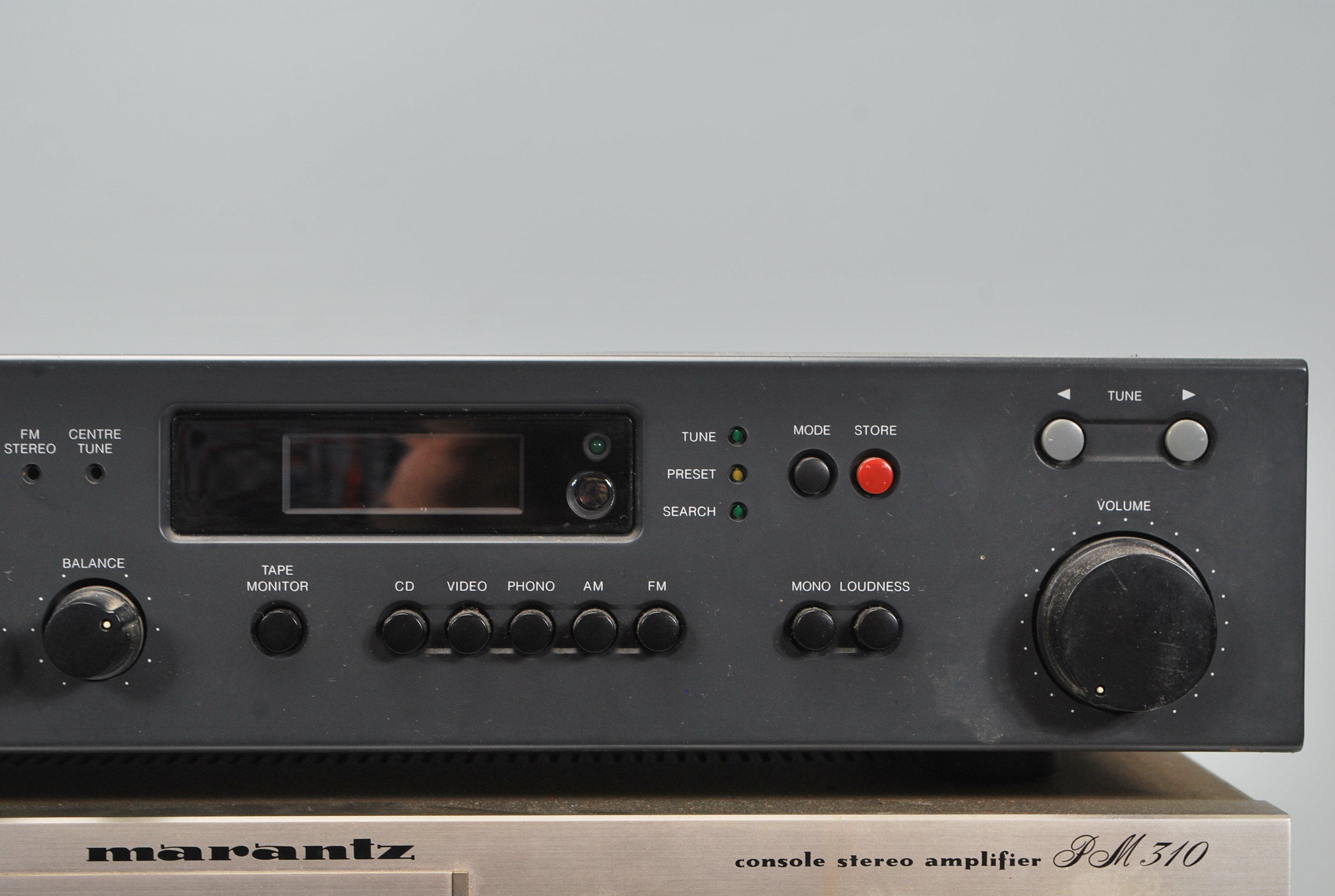 Hi-Fi- A group of three mixed stacking system to include a NAD stereo receiver 701, Marantz - Image 3 of 6