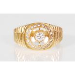18CT YELLOW GOLD AND DIAMOND GENTS SIGNET RING 0.2