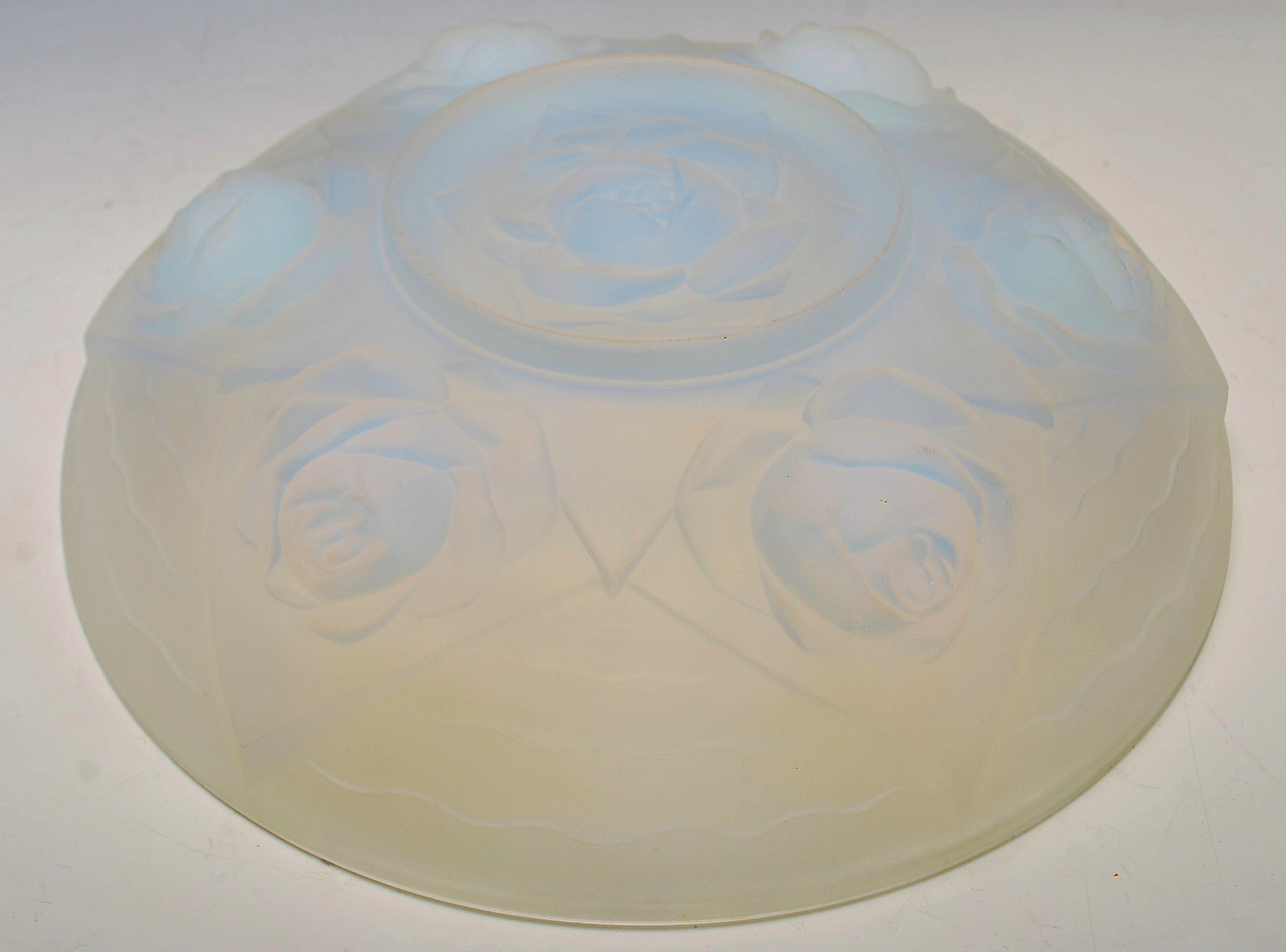 An Ezan of France opalescent centrepiece bowl of circular form decorated with raised roses. - Image 4 of 5