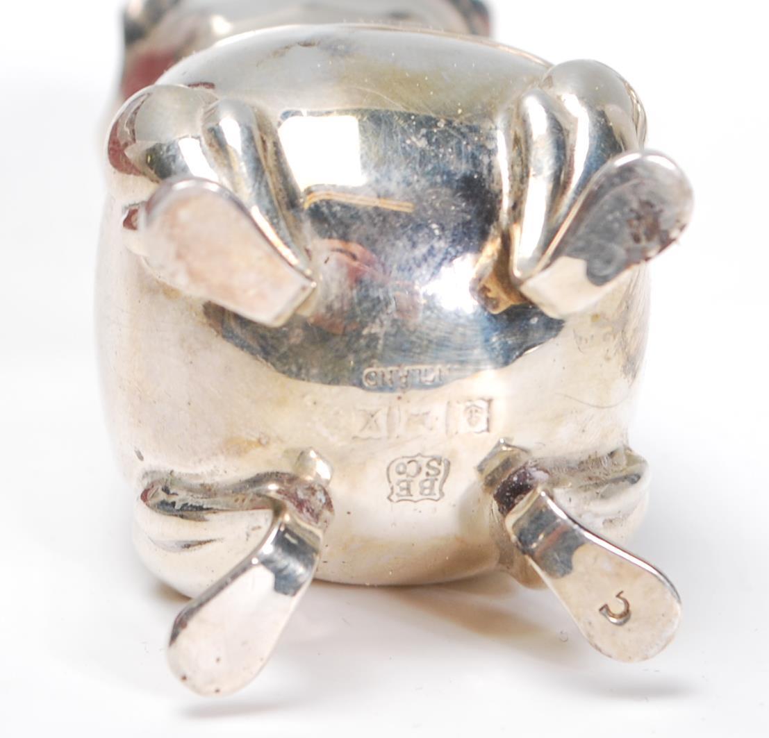 A 20th Century Barker Brothers silver cruet set consisting mustard pot, pepperette, and table sale - Image 4 of 4