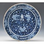 A believed 18th / early 19th Kangxi Chinese blue and white bowl with unusual scene of fisherman