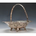 An impressive large Victorian 19th century Elkington silver plated large bon bon centrepiece basket.