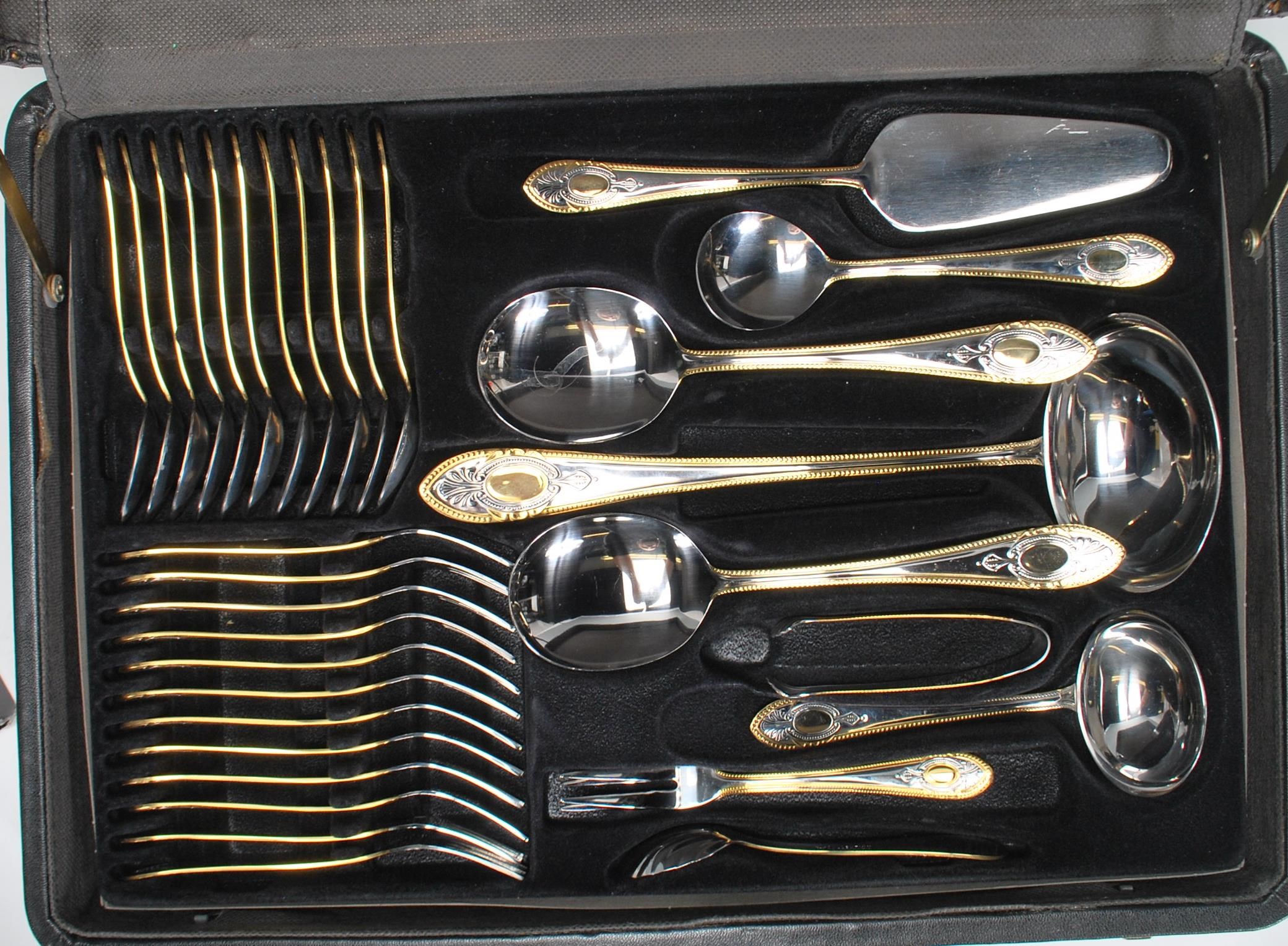 A cased 60 piece dinner table canteen of cutlery by SBS Besteckvertriebs-GmbH Solingen. Decorated in - Image 3 of 3