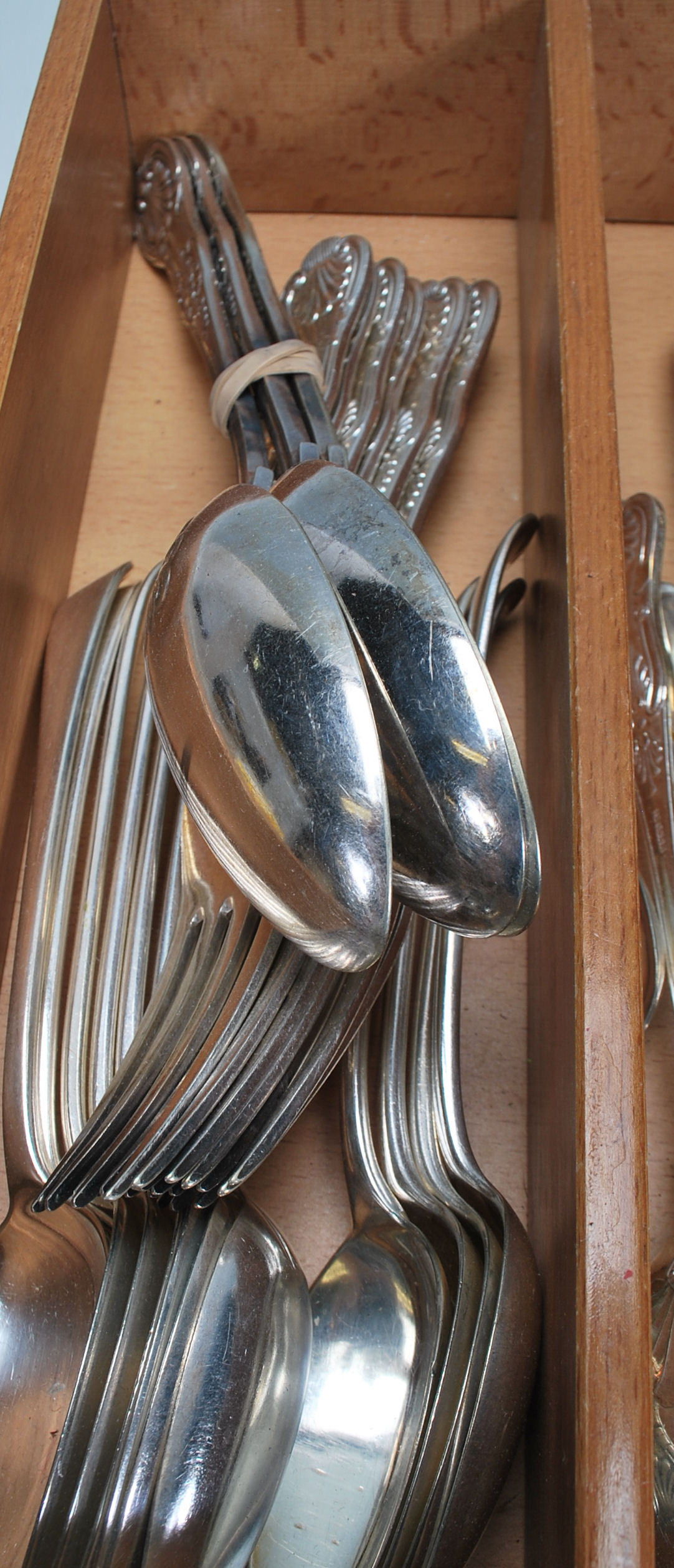 A collection of silver-plated flatware of good qua - Image 3 of 4