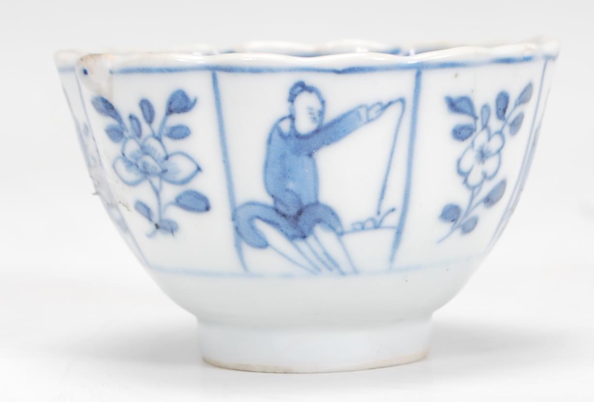 A 19th Century Chinese blue and white tea bowl rai