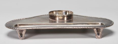 An Edwardian silver hallmarked desk top pen tray a