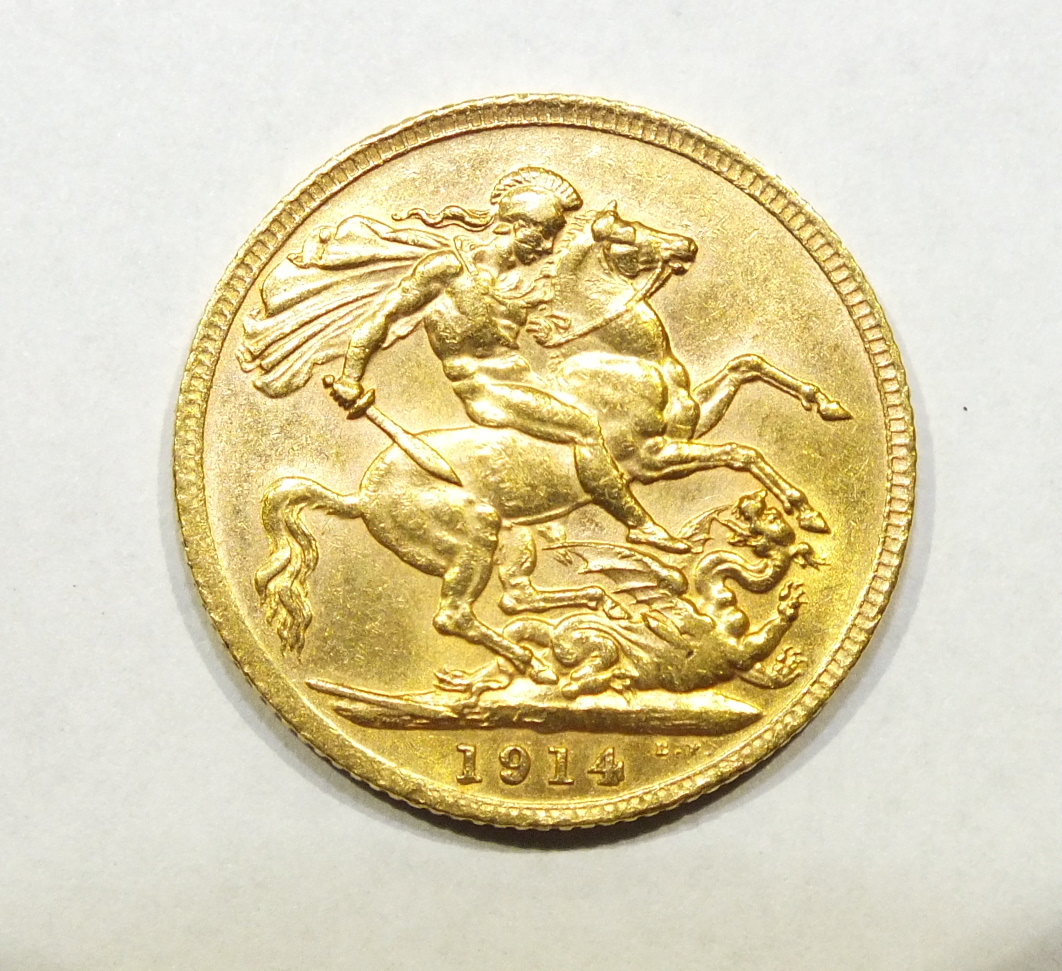 A George V 1914 gold sovereign.