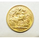 A George V 1914 gold sovereign.