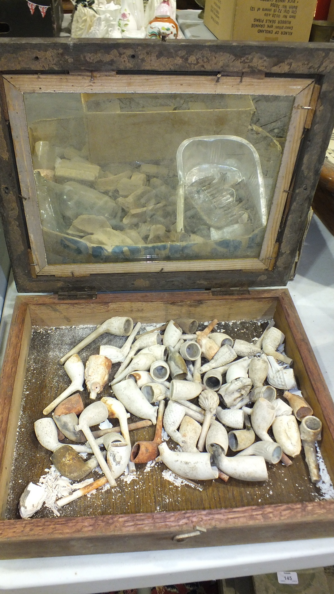 A large collection of field walking finds, including pottery, bottles, metalware and a collection of - Image 3 of 3