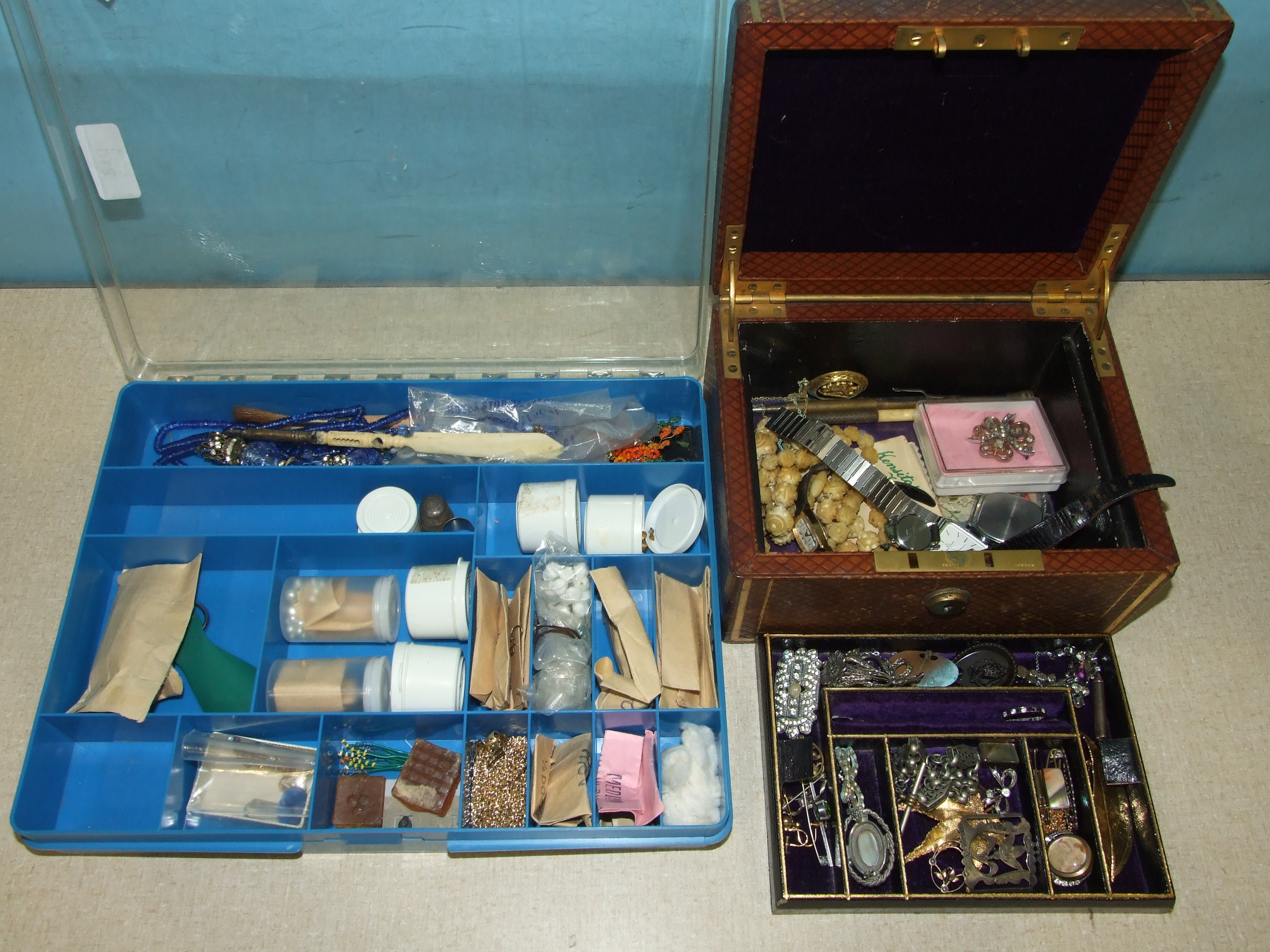 An Edwardian jewellery box with a small collection of silver and other jewellery, various wrist - Image 2 of 2