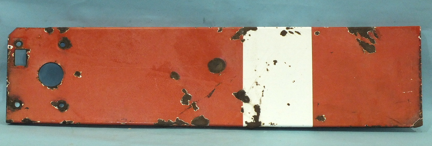 A BR (W) enamelled metal home signal dated 1960, 202 x 29cm and a shunting signal, 40cm diameter.