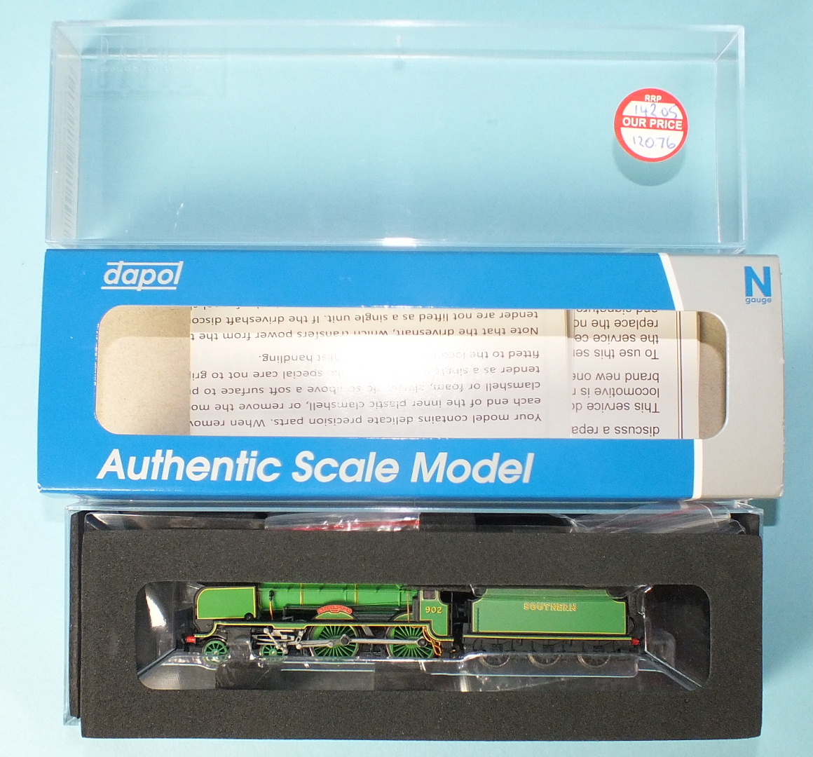 Dapol N gauge, 2S 002-001 School Class SR 4-4-0 locomotive RN 902 "Wellington", boxed.