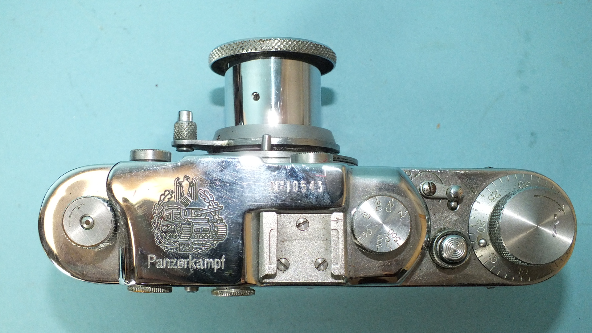 A Russian copy of a Leica II camera with "Panzerkampf" insignia, numbered 10543, in leather case and - Image 2 of 2