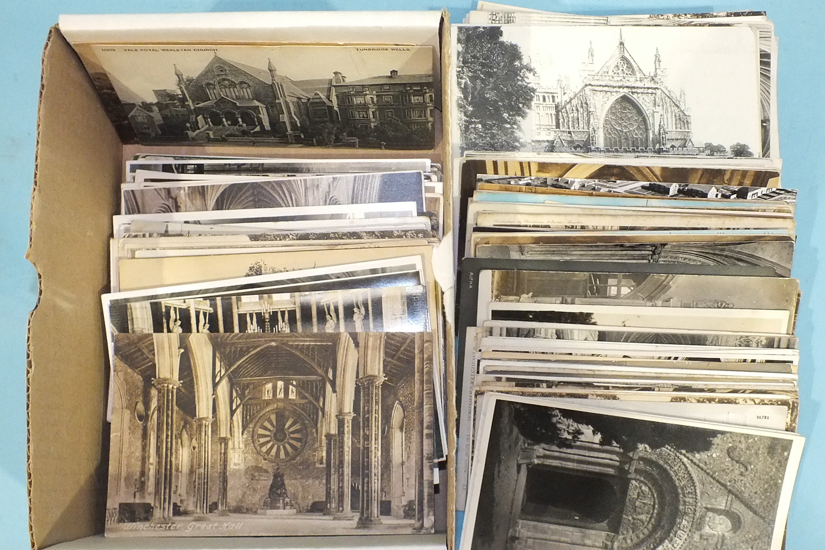 Approximately 200 loose postcards of churches, abbeys, etc, approximately 200 family group - Image 2 of 3