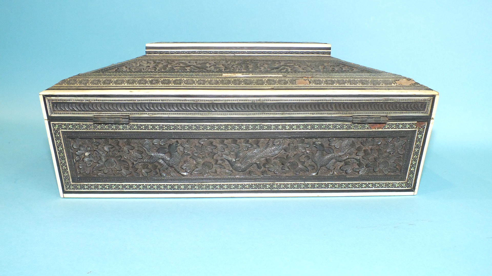 An Indian sarcophagus shaped Visagapatam work box, with hinged lid fitted with internal mirror and - Image 4 of 7