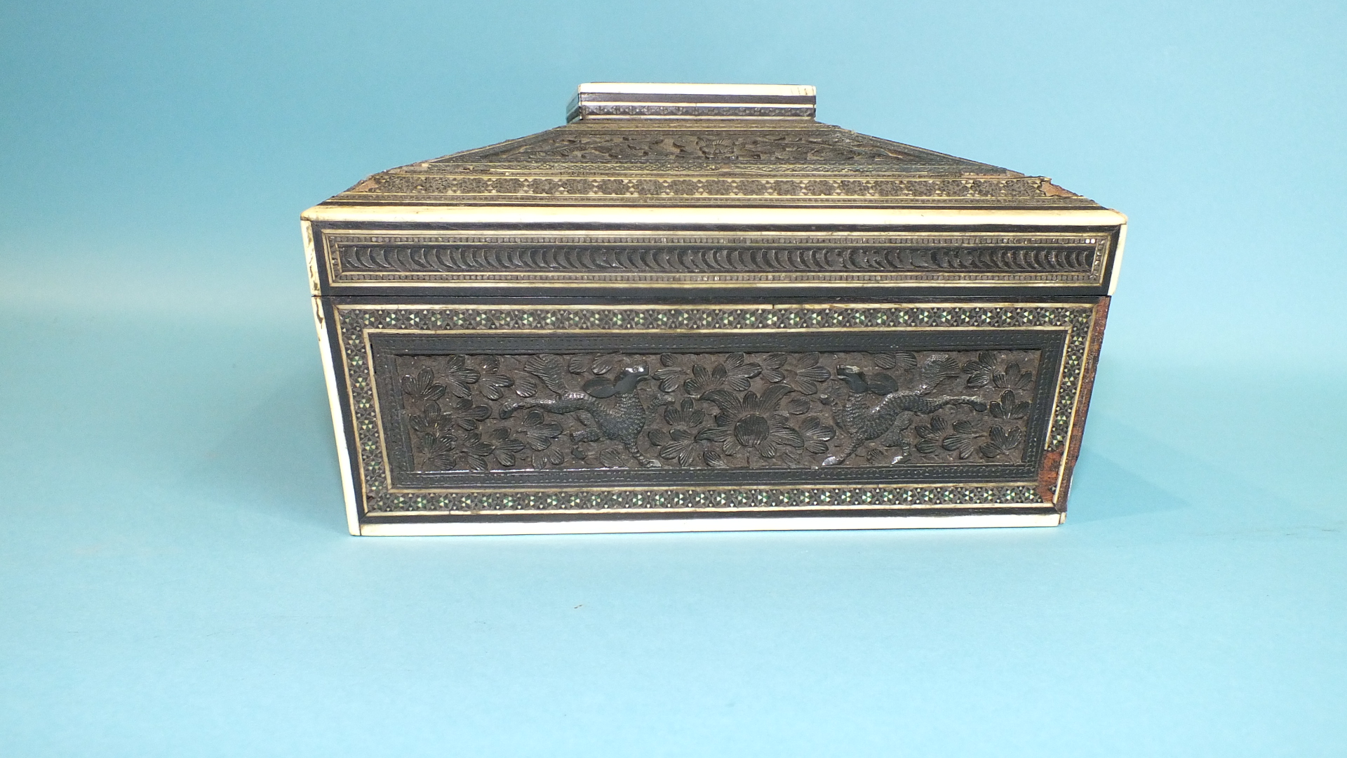 An Indian sarcophagus shaped Visagapatam work box, with hinged lid fitted with internal mirror and - Image 7 of 7