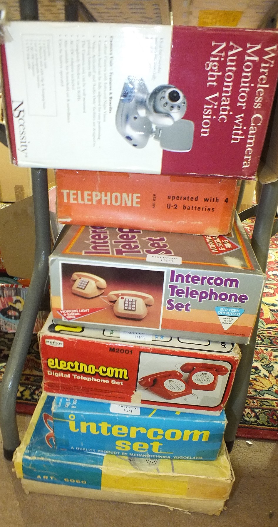 A collection of battery operated intercom home phones and toy phones, including Karraro - Image 3 of 3