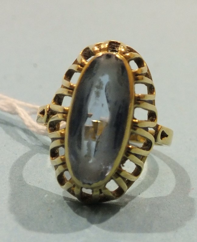 An 18ct gold ring set pale blue spinel, (worn), size P, 6.2g. - Image 2 of 2