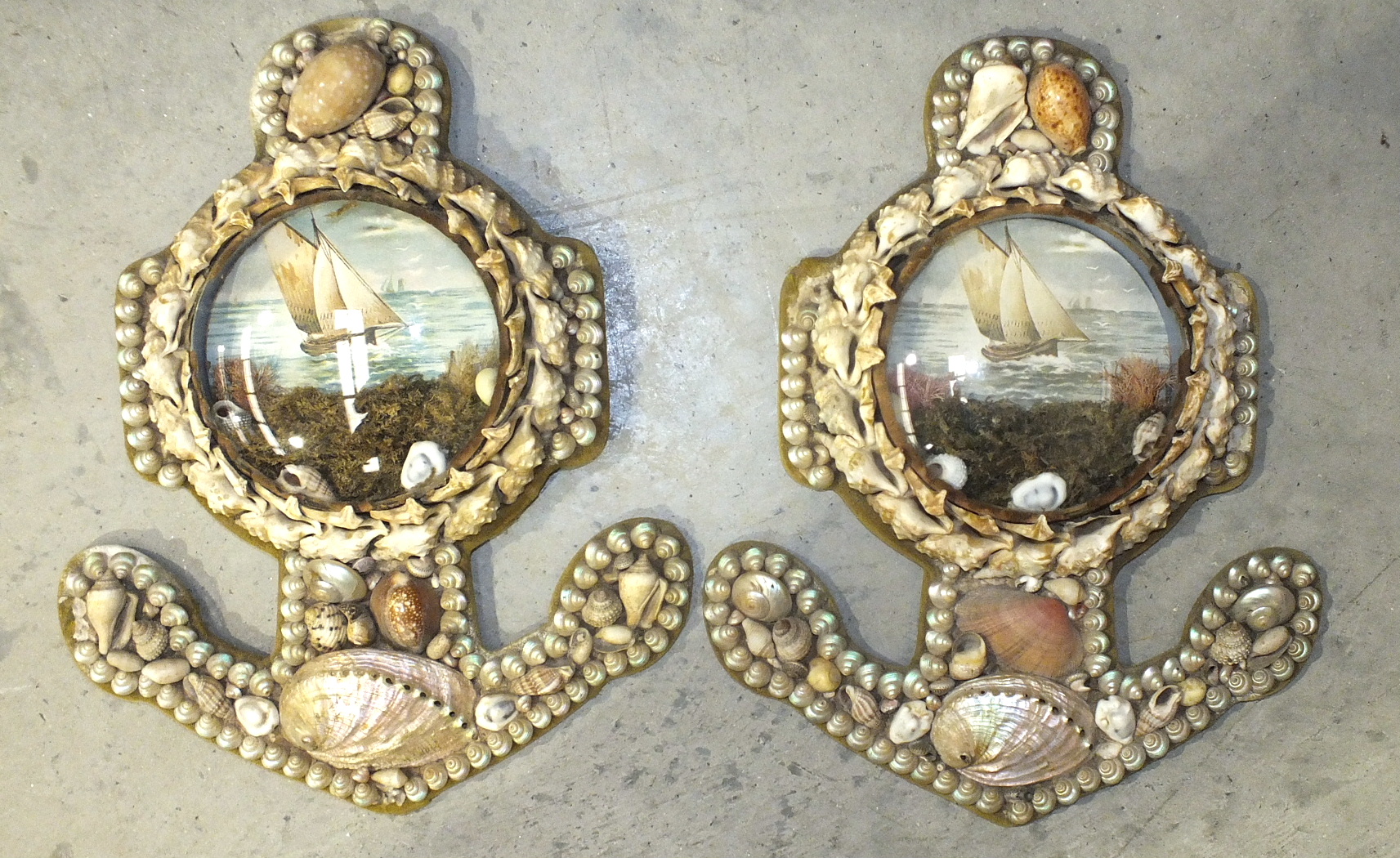 A pair of shell-work dioramas in the form of anchors, 28cm high, (2).