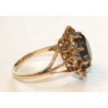 A 9ct gold ring set smoky quartz, size O½, 2.4g.