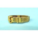 A Late-Victorian 15ct gold cravat clip in the form of a belt and buckle, 5.1g.