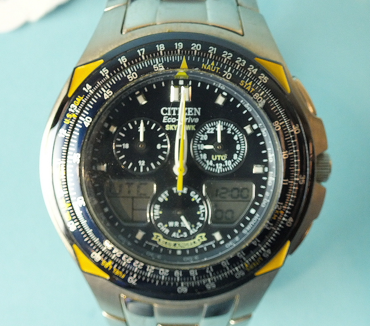 A gentleman's Citizen Eco-Drive Skyhawk wrist watch with steel case and bracelet, 'Blue Angels' - Image 3 of 3