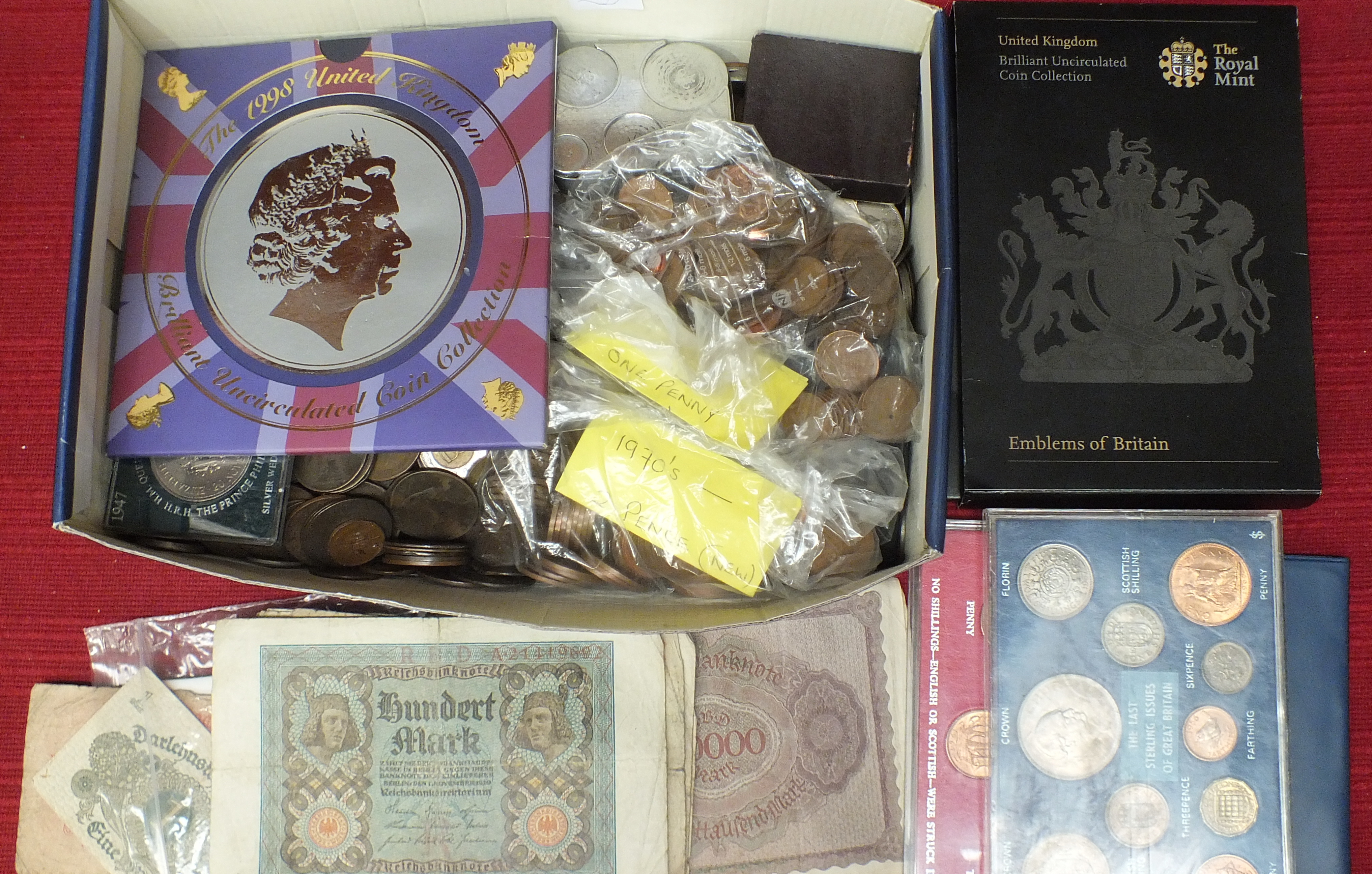 A large collection of mainly-British with some foreign coinage, includes a small amount of pre-