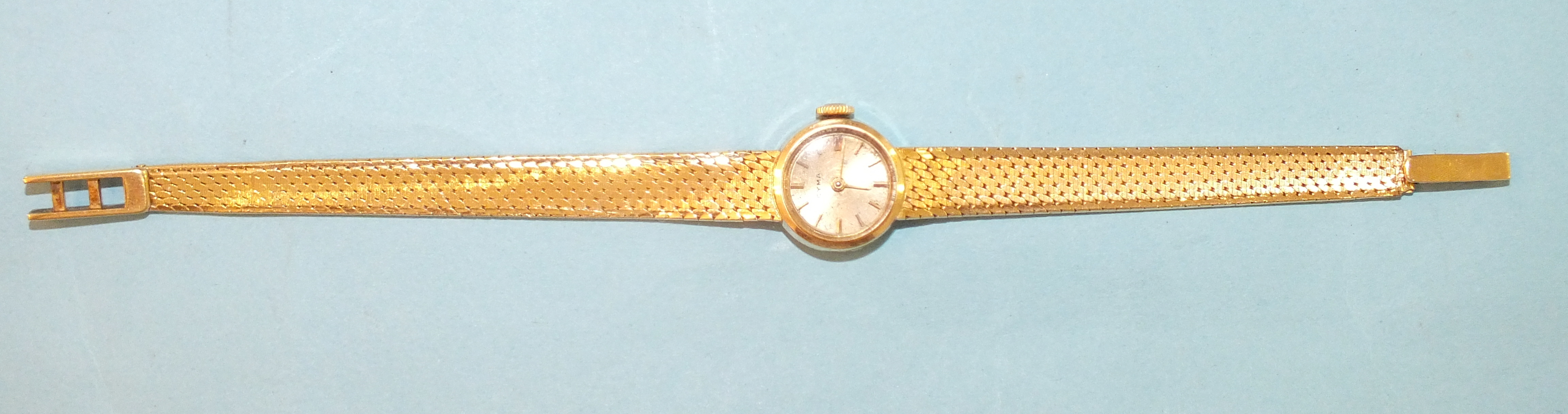 Cyma, a lady's 18ct-gold-cased wrist watch with 18ct gold integral bracelet, gross weight 24.3g. - Image 2 of 3