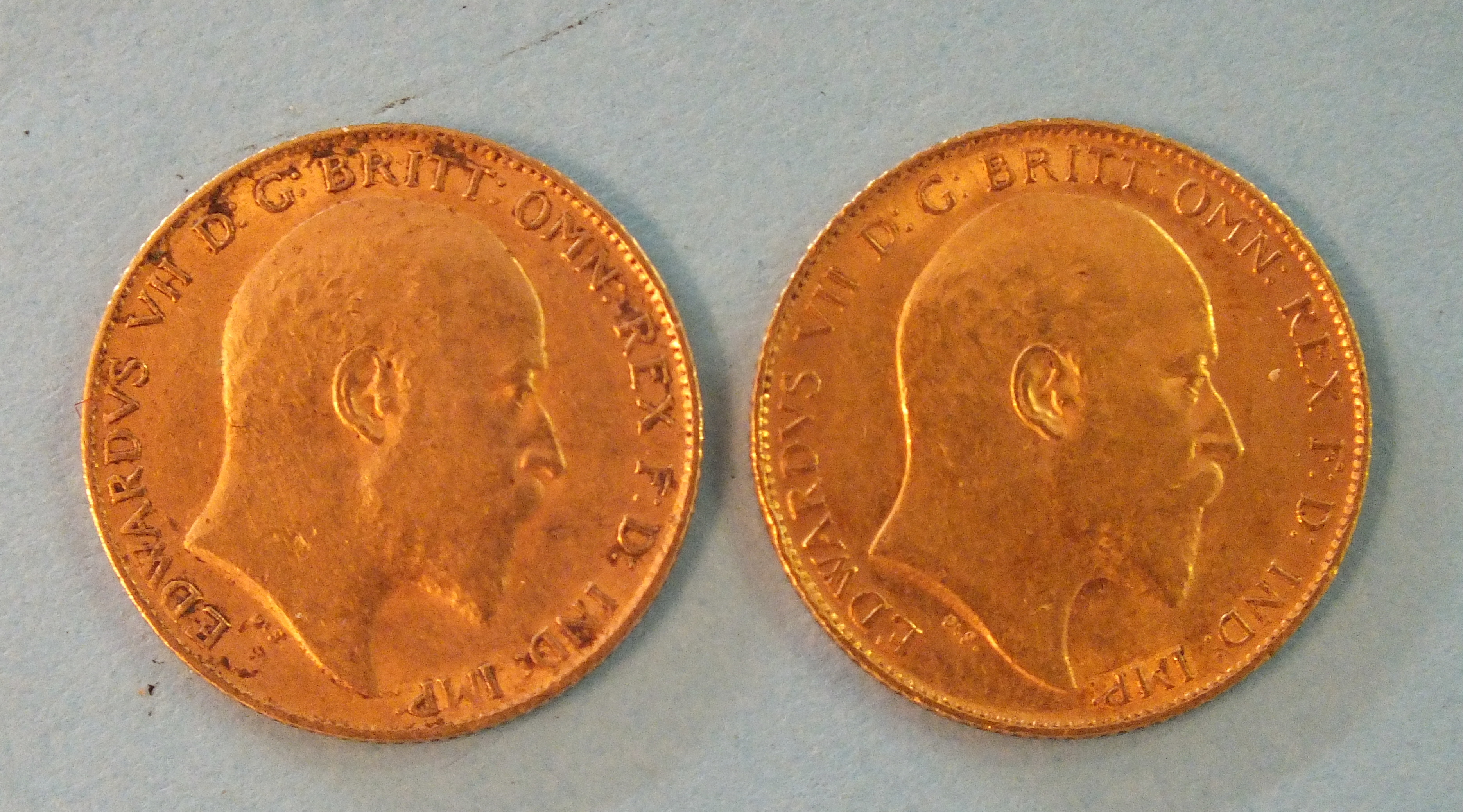 Two Edward VII 1910 gold half sovereigns, (2). - Image 2 of 2