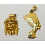 Two pendants marked '750', 2.4g, (2).