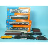 Roco HO gauge, 63529 2-6-6-2 'Crocodile' electric pantograph locomotive, (no box) and a collection