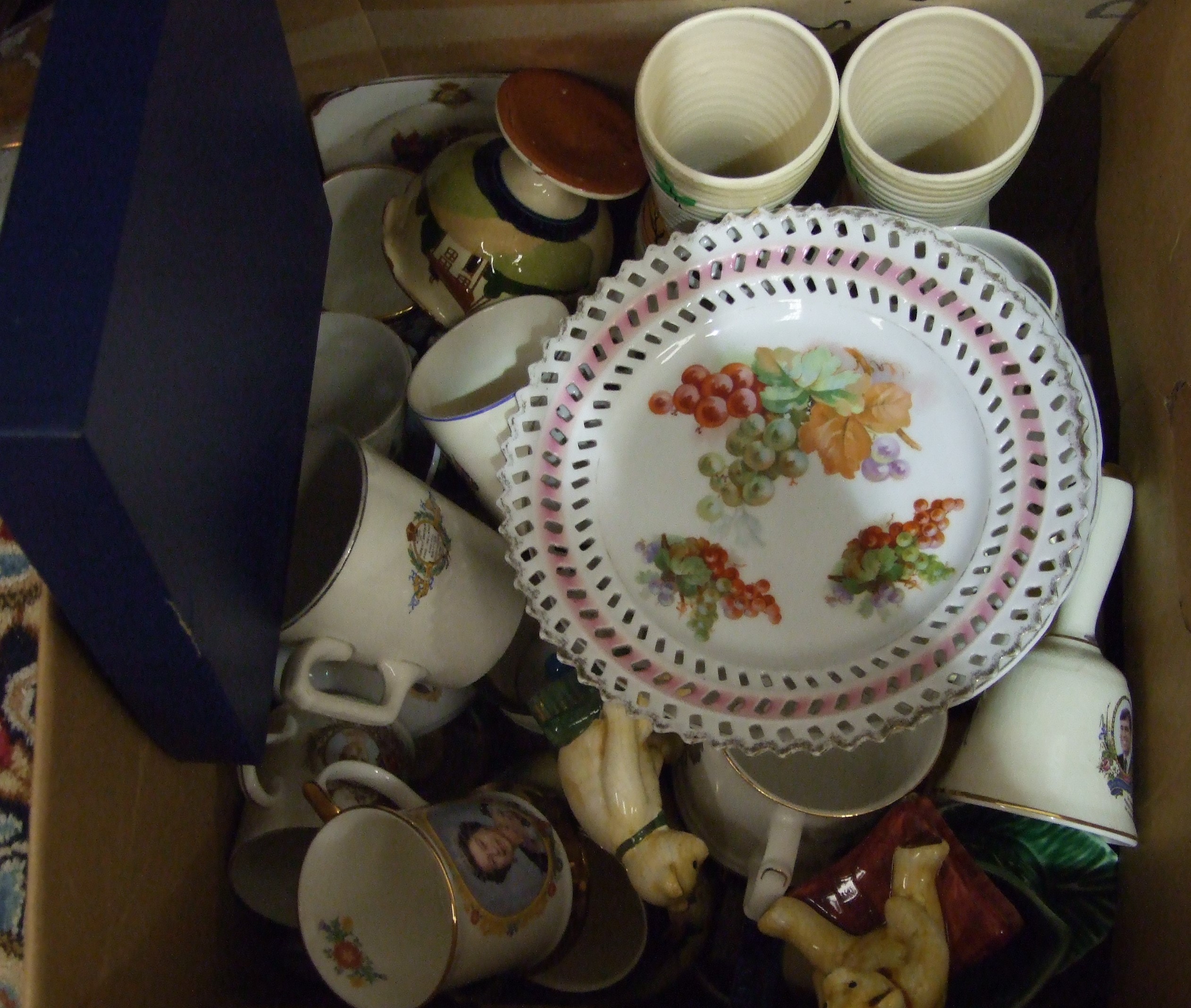 Various ceramics and miscellaneous items. - Image 2 of 2