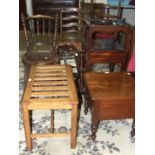 A late-Georgian mahogany wash stand, with pierced upper tier, central drawer and square legs, 38cm