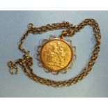 A 1908 sovereign in 9ct gold wavy-rim mount, on neck chain, total weight 14.4g.