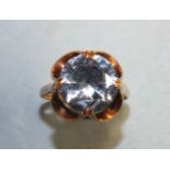 A 9ct gold dress ring set blue spinel, size N, 3.6g.