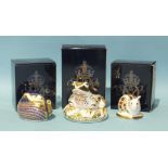 Three Royal Crown Derby paperweights, 'Old Imari Frog' no.2799/4500, signed by John Ablitt 13.11.98,