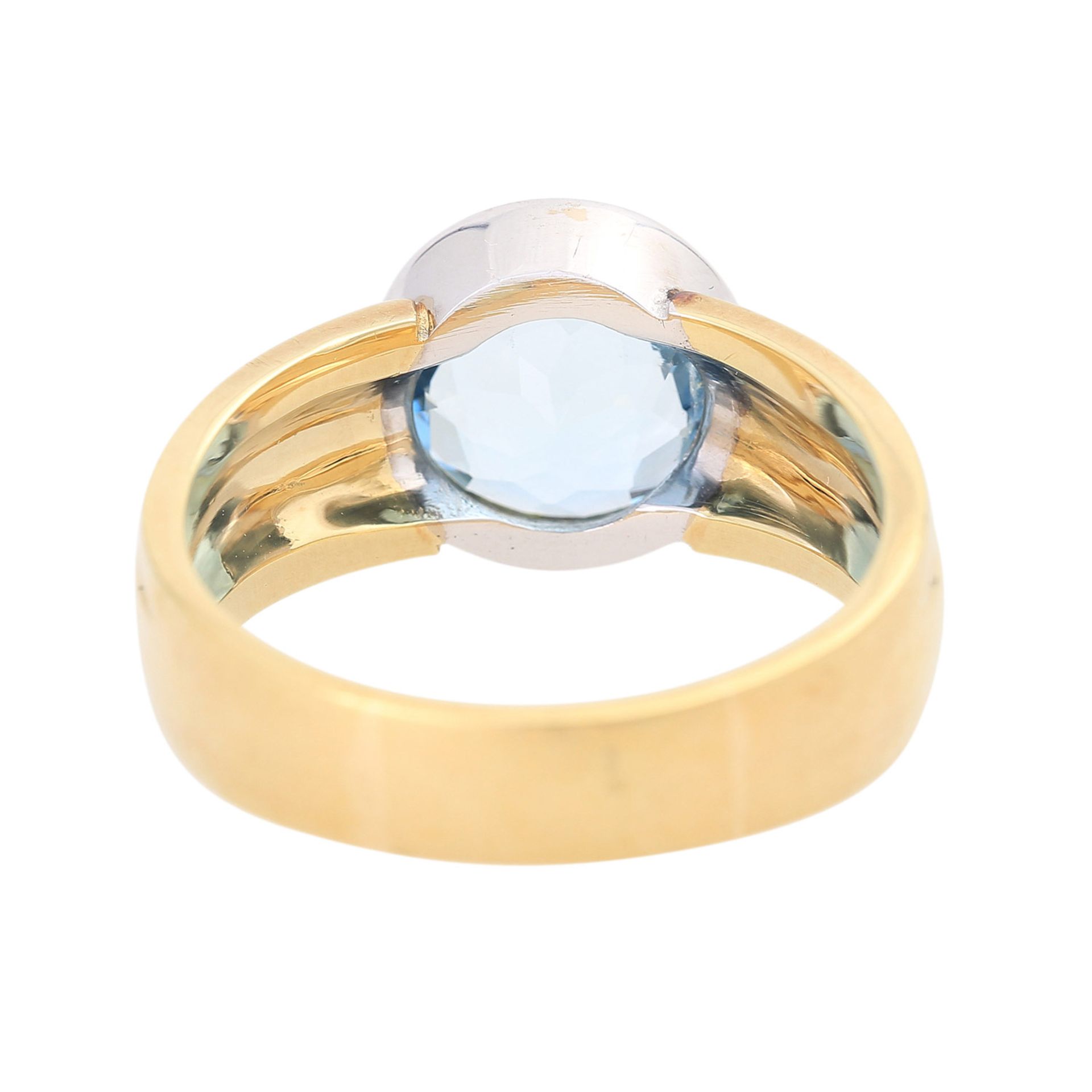 Ring mit einem Aquamarin, ca. 2,5ct,rund facettiert, D: ca. 9,5 mm, GG / WG 14K, RW 64, min. - Image 4 of 4