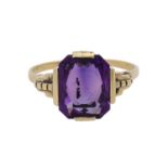 Ring mit Amethyst im achteckigen Scherenschliff,GG 14K, RW 54, geometrische Formgebung mit