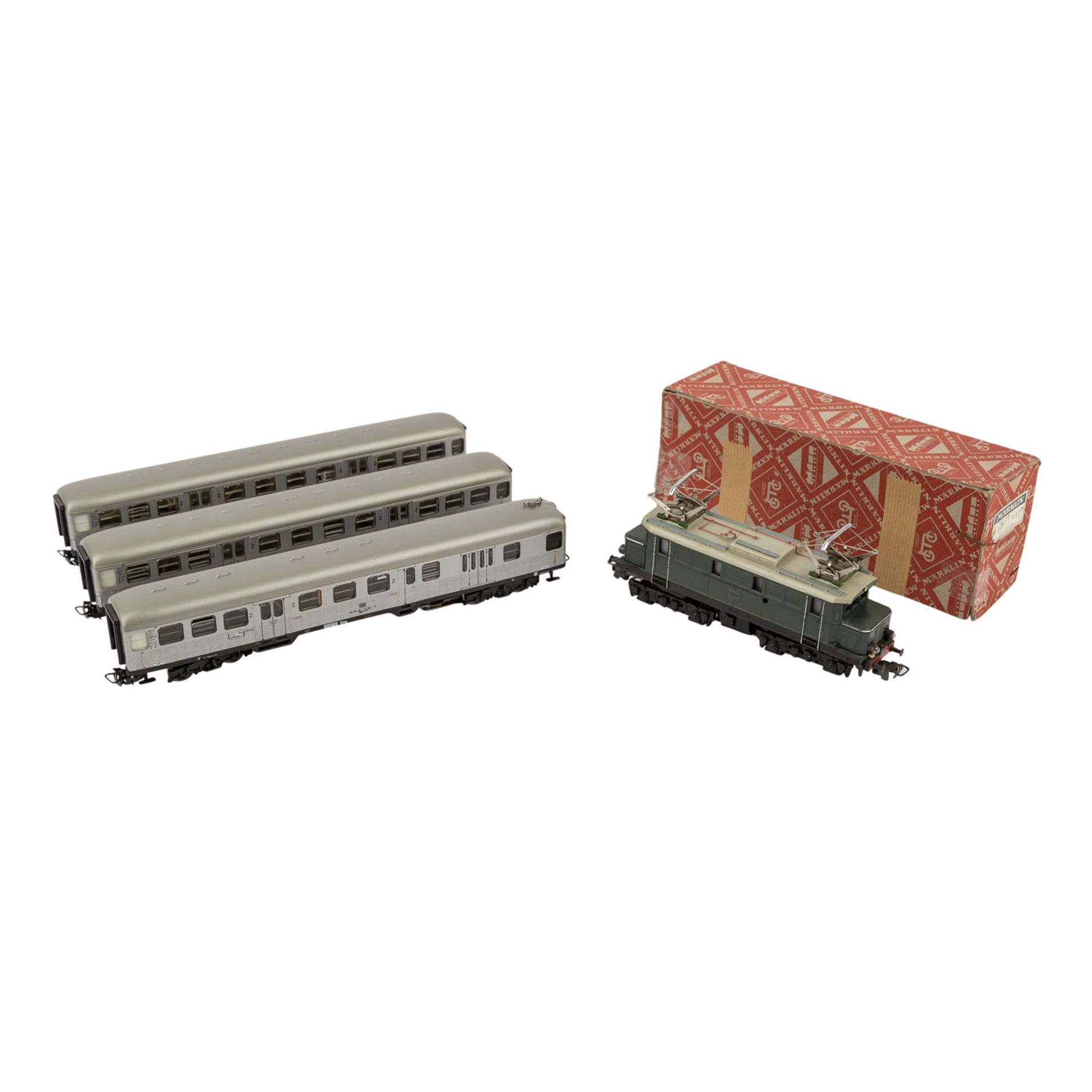 MÄRKLIN E-Lok SET 800 und drei Nahverkehrswagen, Spur H0,SET 800: Guss, grün, beigegraues Dach, BR E