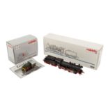 MÄRKLIN Konvolut von zwei Loks 3099/36808, Spur H0,bestehend aus Schlepptenderlok 3099: Guss-